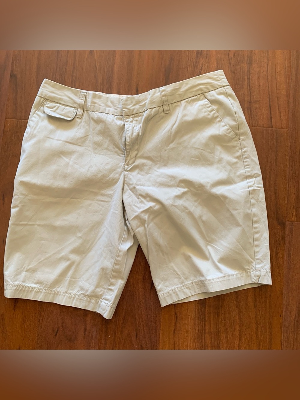 Women’s Cream Casual cotton Shorts like new condition